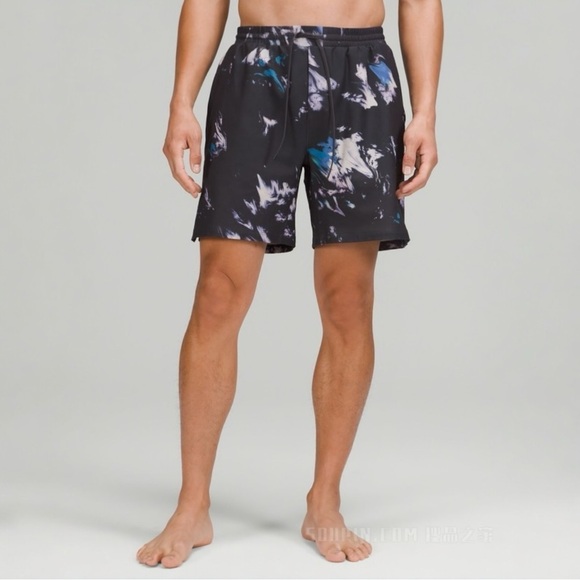 Lululemon Men’s Pool Short 7" Diffuse Dye Print Graphite Grey Multi Size M EUC - Picture 1 of 5